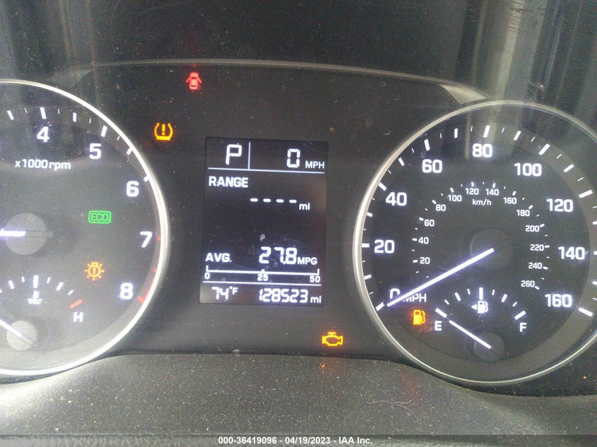 VIN 5NPD84LF9HH006380 2017 HYUNDAI ELANTRA SE