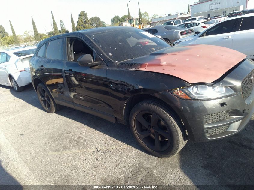 SADCJ2BV0HA899158 JAGUAR F-PACE 35T PREMIUM 2017
