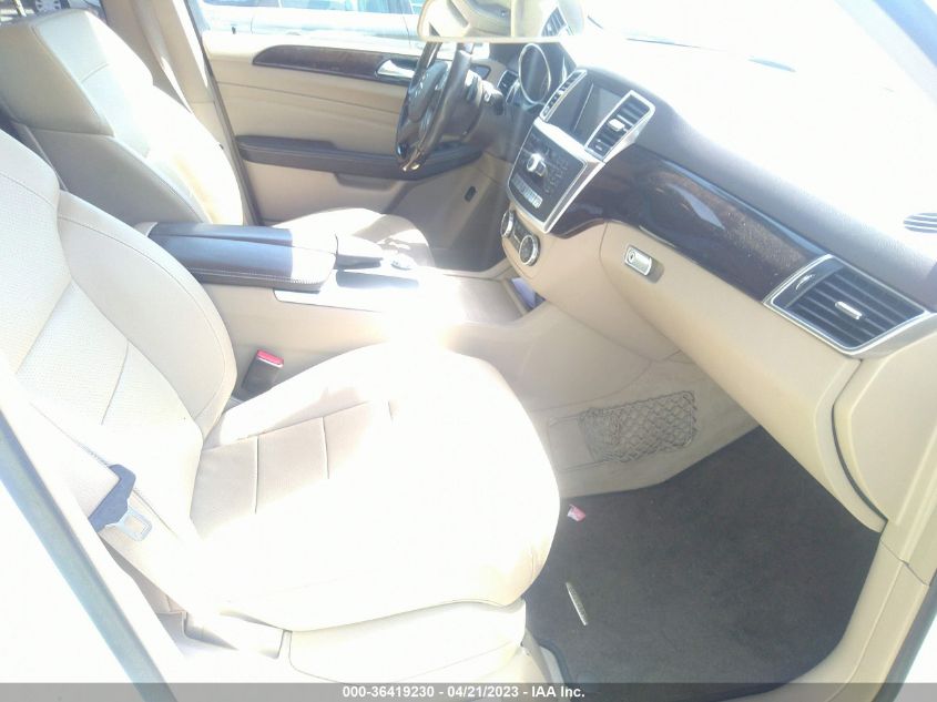 2015 MERCEDES-BENZ M-CLASS ML 350 - 4JGDA5HB4FA568381