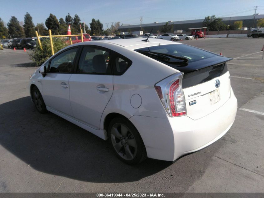 2015 TOYOTA PRIUS FOUR - JTDKN3DUXF0423878