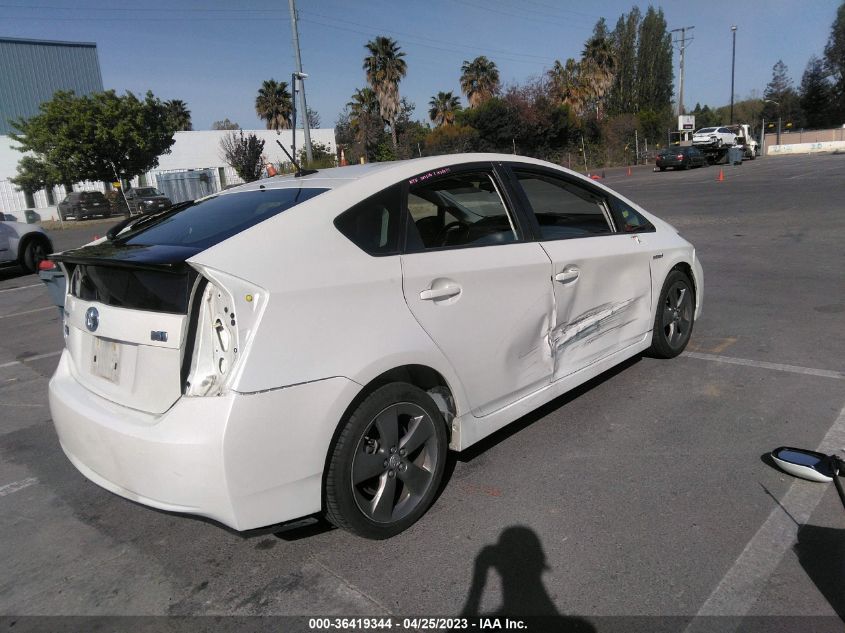 2015 TOYOTA PRIUS FOUR - JTDKN3DUXF0423878