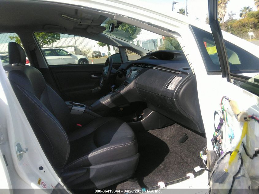 2015 TOYOTA PRIUS FOUR - JTDKN3DUXF0423878
