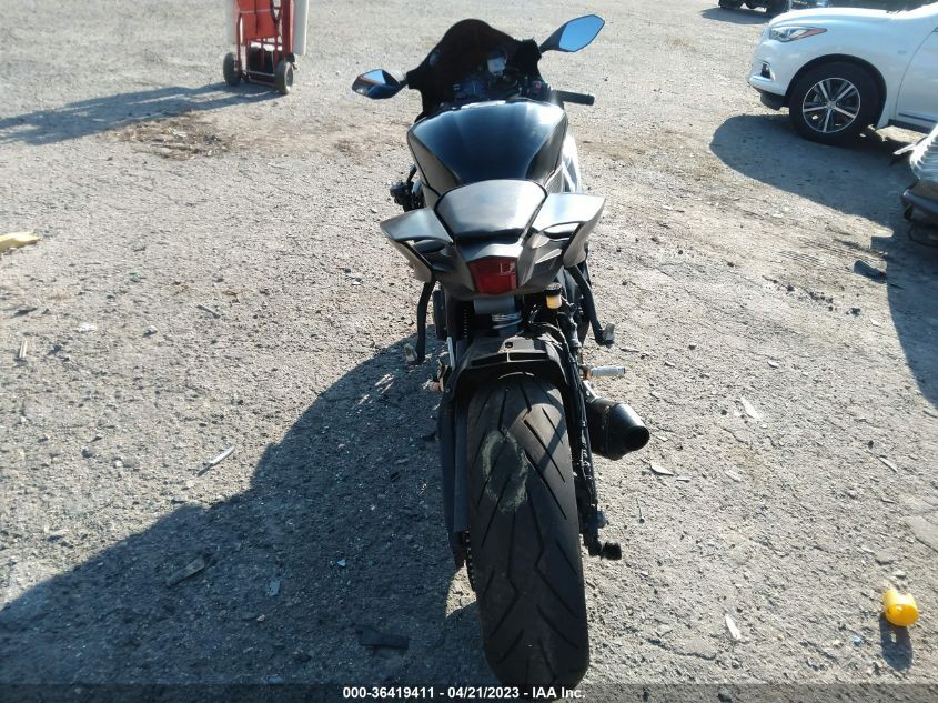 2017 YAMAHA YZFR6 JYARJ28E3HA001497