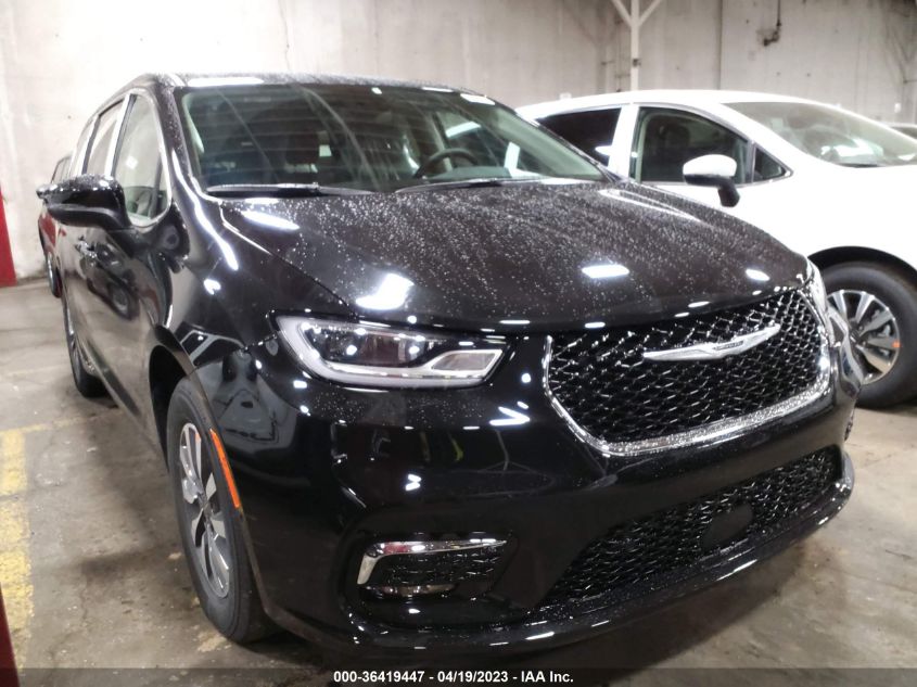 2023 CHRYSLER PACIFICA HYBRID TOURING L - 2C4RC1L74PR541811