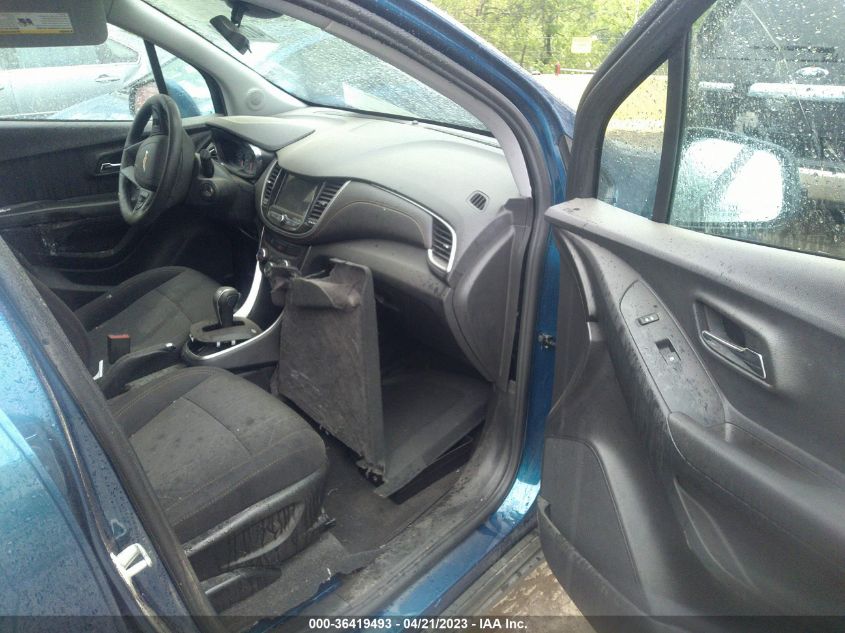 2019 CHEVROLET TRAX LT - 3GNCJLSB5KL377673
