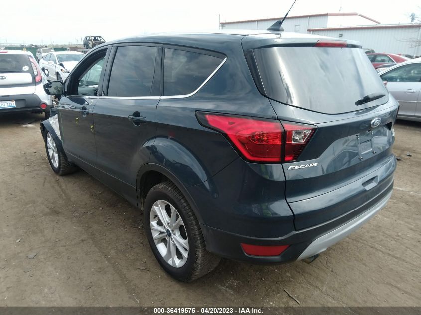 2019 FORD ESCAPE SE - 1FMCU9GD7KUC00556