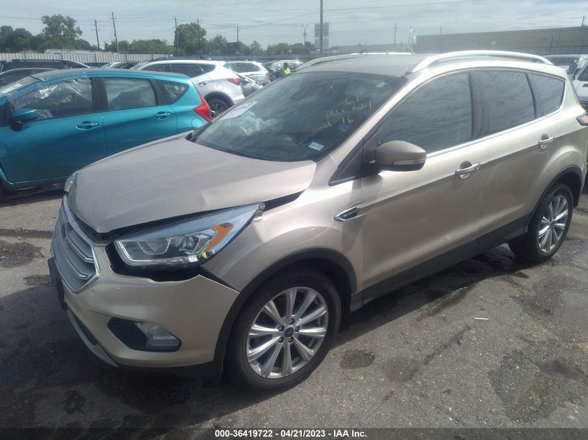 VIN 1FMCU9JD5HUD19045 2017 FORD ESCAPE TITANIUM