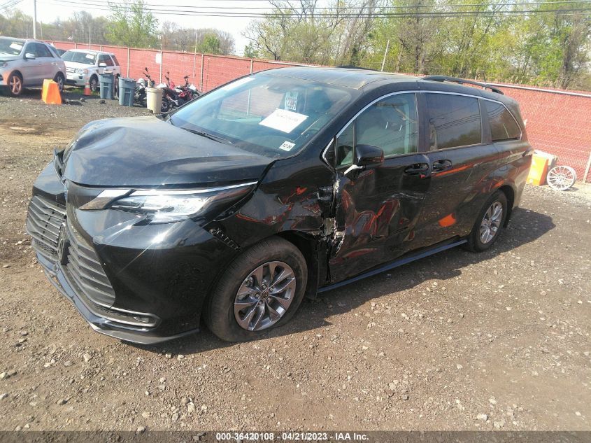 2023 TOYOTA SIENNA LE - 5TDKRKEC1PS144273
