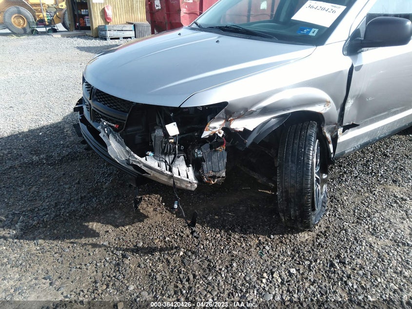 VIN 3C4PDDAG6JT536316 2018 DODGE JOURNEY SE