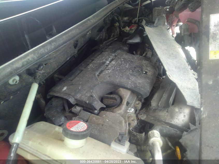 2015 TOYOTA RAV4 LE - JTMBFREV3FD142733