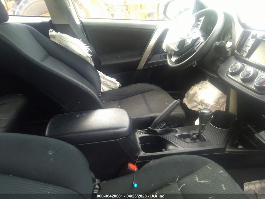2015 TOYOTA RAV4 LE - JTMBFREV3FD142733