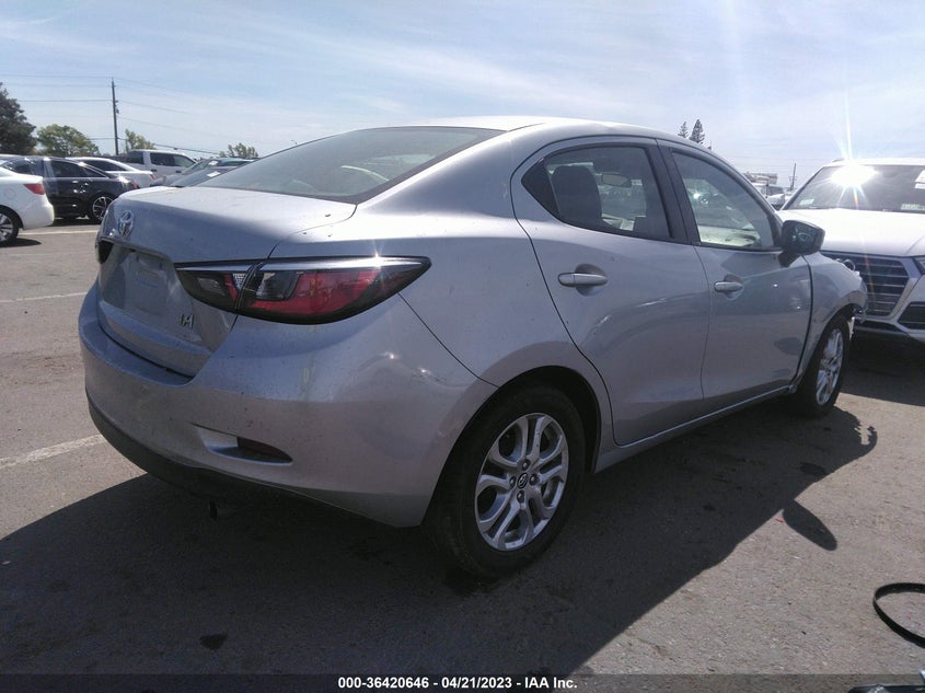 VIN 3MYDLBYV4HY188237 2017 TOYOTA YARIS IA