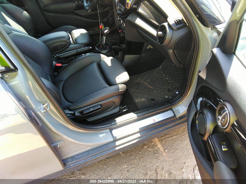 2019 MINI HARDTOP 4 DOOR COOPER S - WMWXU3C56K2H88155