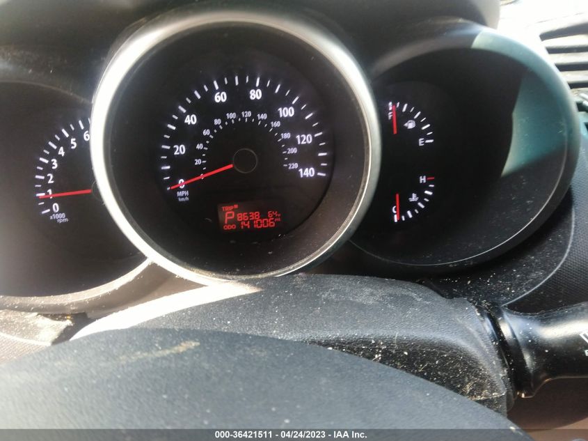 2013 KIA SOUL + - KNDJT2A60D7620340