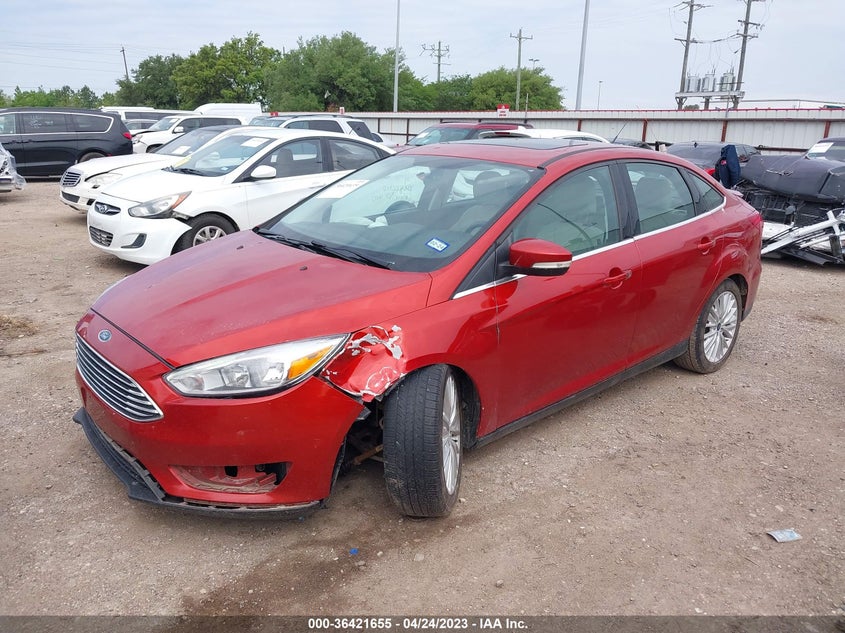 VIN 1FADP3J23JL271784 2018 FORD FOCUS TITANIUM