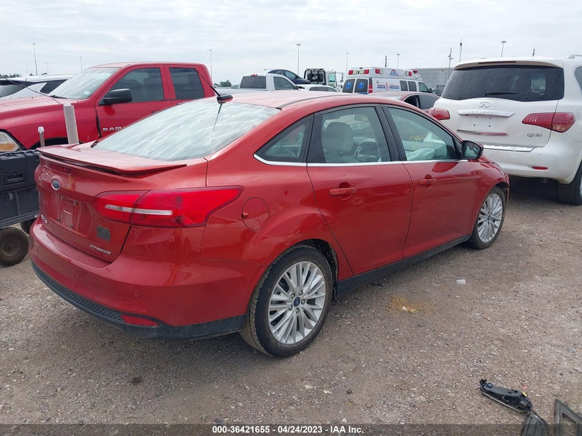 VIN 1FADP3J23JL271784 2018 FORD FOCUS TITANIUM