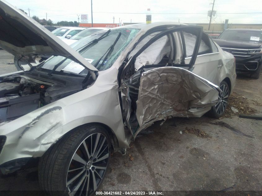 2013 VOLKSWAGEN JETTA SEDAN TDI - 3VWLL7AJ5DM233117