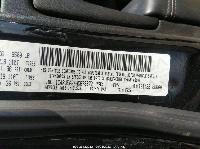 VIN 1C4RJEAG4HC678872 2017 JEEP GRAND CHEROKEE LAREDO