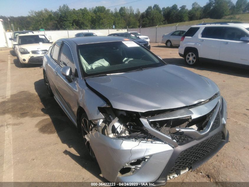2018 TOYOTA CAMRY LE/SE/XLE/L - 4T1B11HK4JU648058