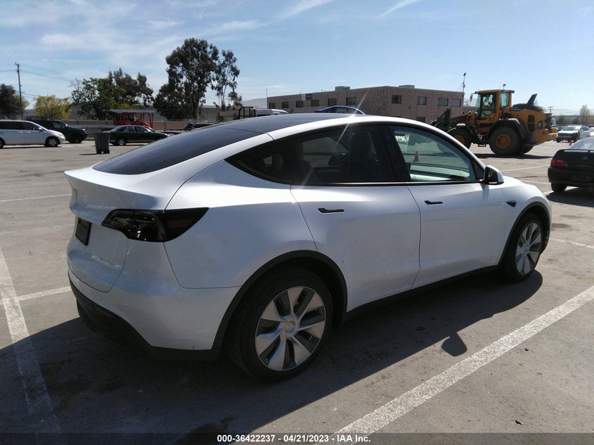 VIN 7SAYGDEE6PF622594 2023 TESLA MODEL Y LONG RANGE