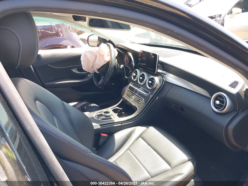 VIN 55SWF4JB2HU197426 2017 MERCEDES-BENZ C-CLASS C 300