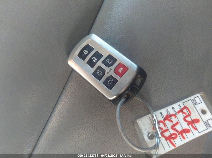 VIN 5TDYZ3DC7LS067517 2020 TOYOTA SIENNA XLE AUTO ACCESS