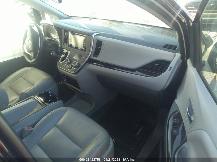 VIN 5TDYZ3DC7LS067517 2020 TOYOTA SIENNA XLE AUTO ACCESS
