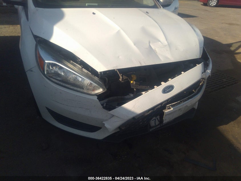VIN 1FADP3K27HL215646 2017 FORD FOCUS SE