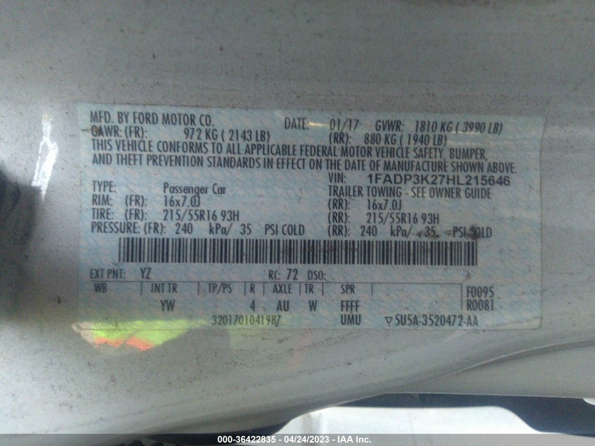VIN 1FADP3K27HL215646 2017 FORD FOCUS SE