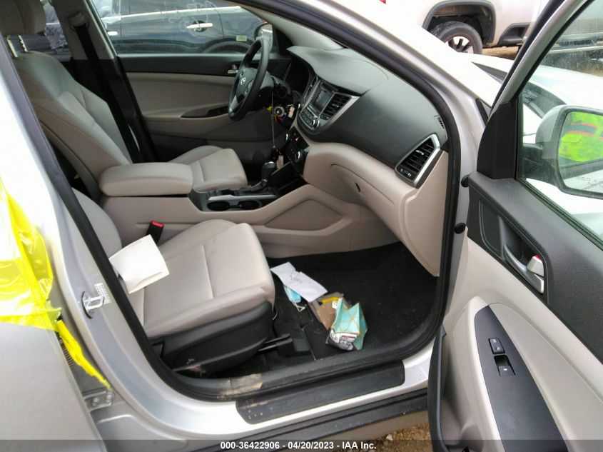 2017 HYUNDAI TUCSON SE - KM8J33A48HU358557