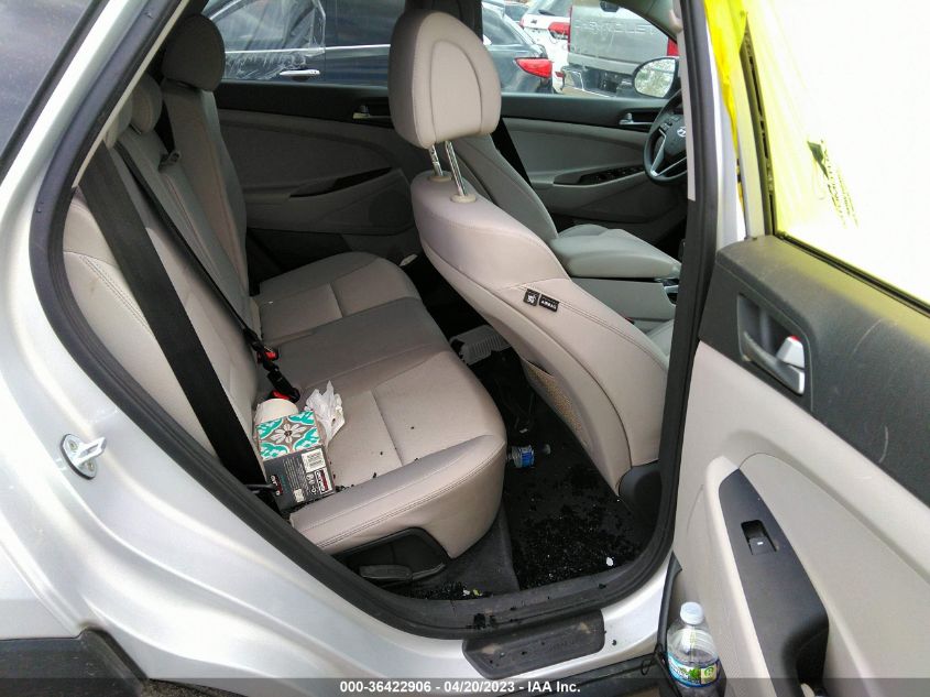 2017 HYUNDAI TUCSON SE - KM8J33A48HU358557