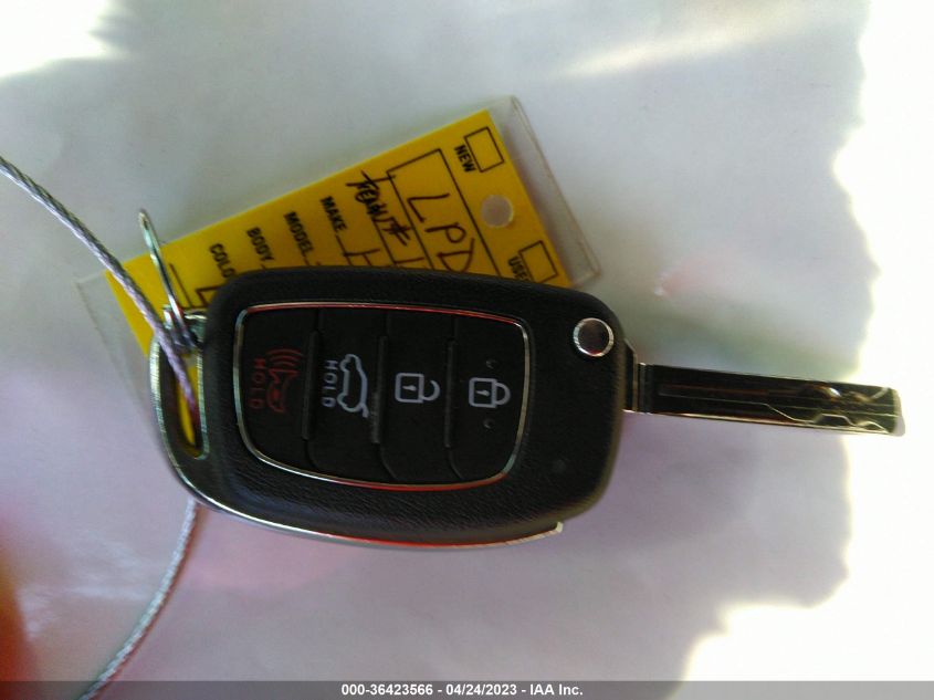 2019 HYUNDAI TUCSON SE - KM8J2CA49KU949409