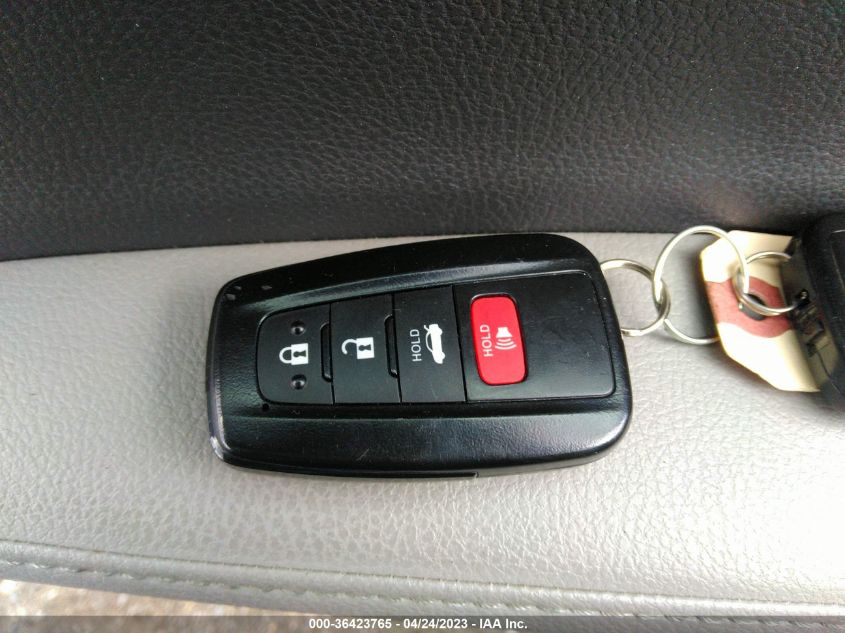 2020 TOYOTA CAMRY XLE - 4T1F11AK4LU945698