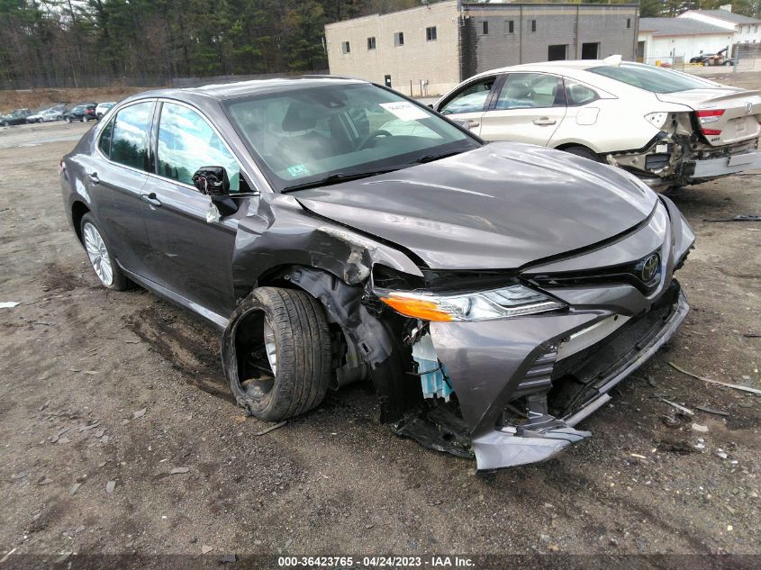 2020 TOYOTA CAMRY XLE - 4T1F11AK4LU945698