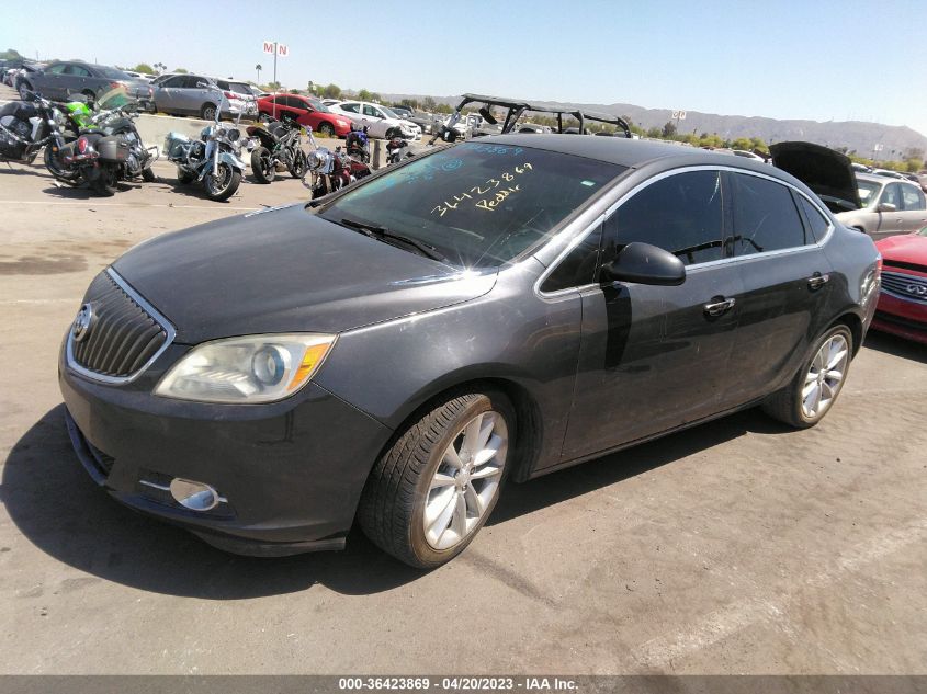 VIN 1G4PP5SK2D4126618 2013 BUICK VERANO no.2