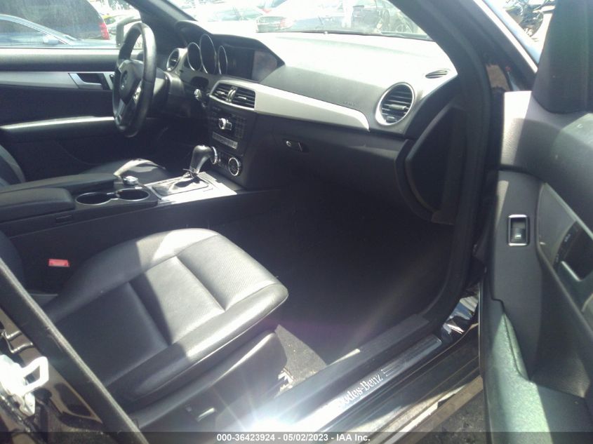 2013 MERCEDES-BENZ C-CLASS C 250 - WDDGF4HB9DR270393