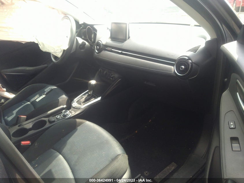 VIN 3MYDLBYV0HY181852 2017 TOYOTA YARIS IA