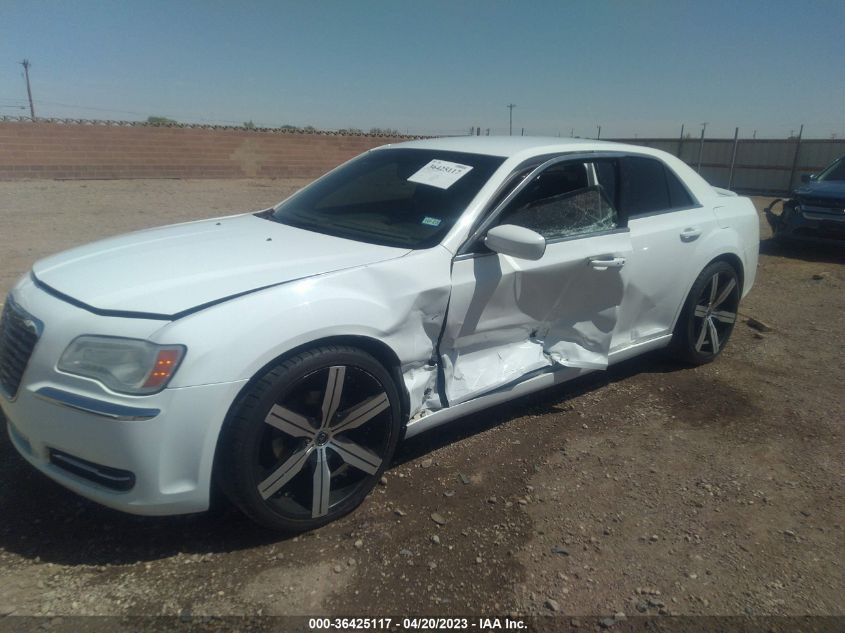 2014 CHRYSLER 300 - 2C3CCAAG5EH182842