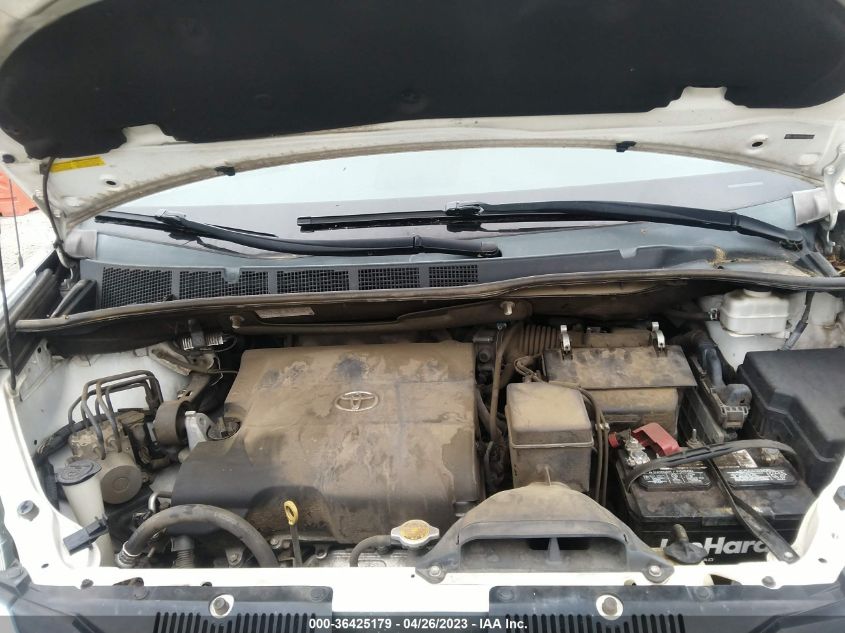 2013 TOYOTA SIENNA LE - 5TDKK3DC8DS370091