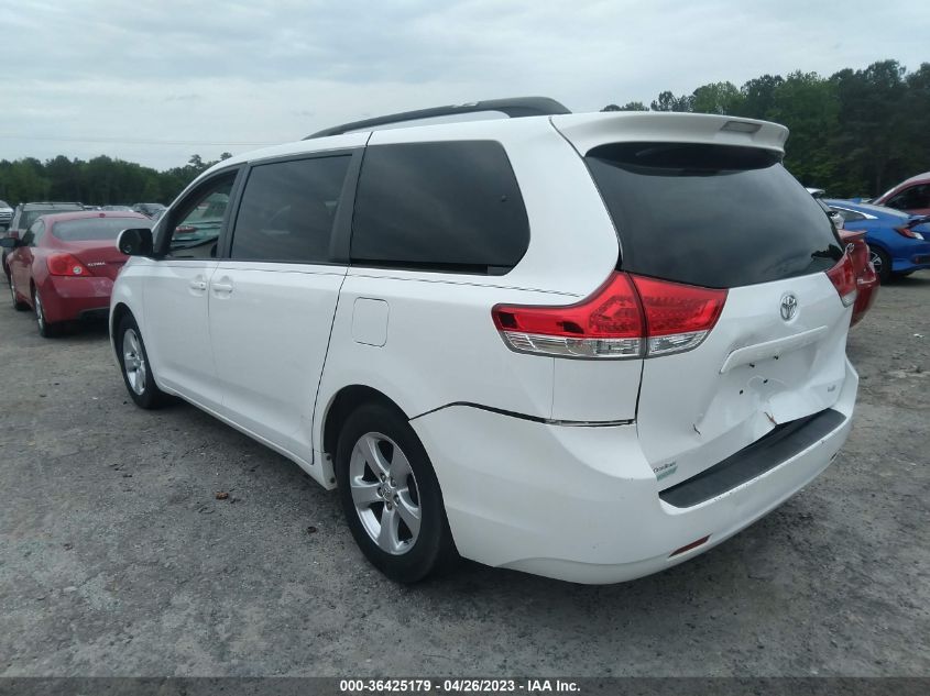 2013 TOYOTA SIENNA LE - 5TDKK3DC8DS370091