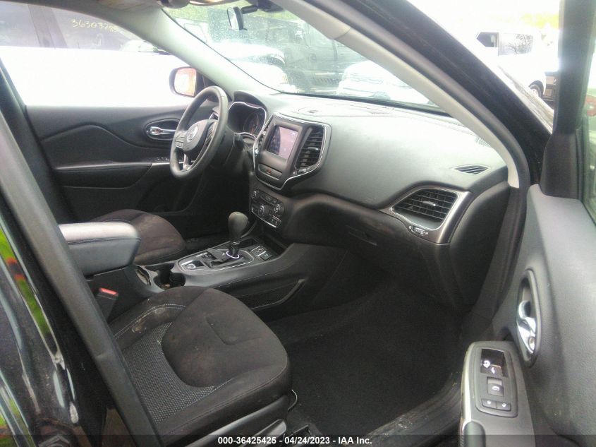 2019 JEEP CHEROKEE LATITUDE - 1C4PJLCB5KD377123