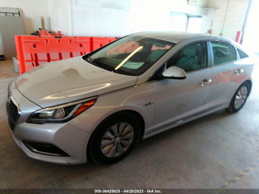 2016 HYUNDAI SONATA HYBRID SE - KMHE24L13GA039659