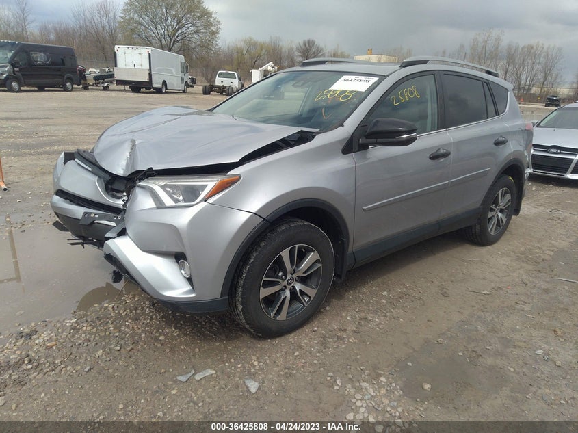 VIN 2T3RFREV2HW547650 2017 TOYOTA RAV4 XLE