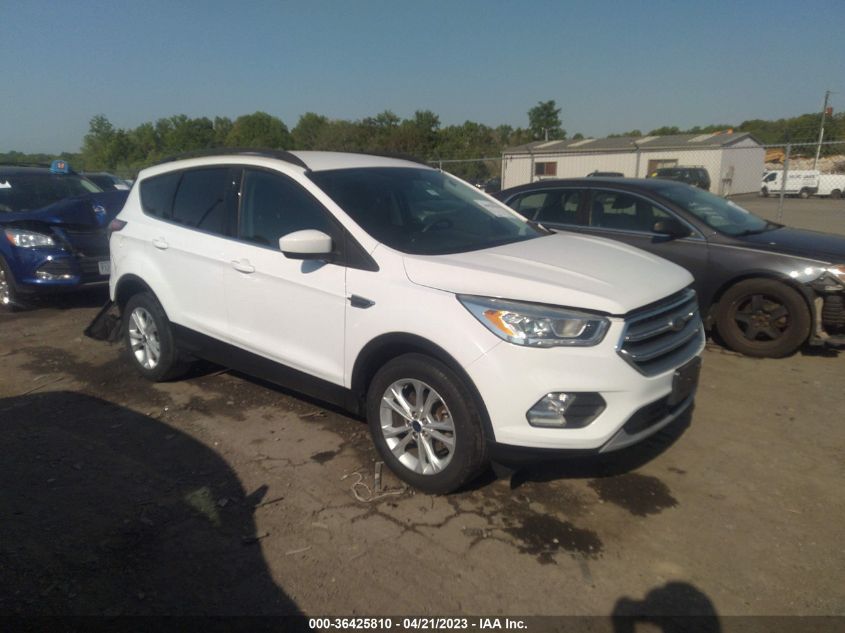 2017 FORD ESCAPE SE - 1FMCU0GD1HUA68785