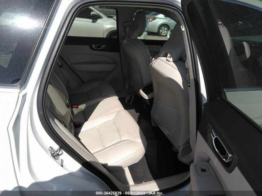 VIN YV4102DL6M1684568 2021 VOLVO XC60 INSCRIPTION