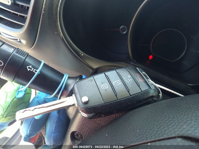 2016 KIA SOUL BASE - KNDJN2A23G7401139