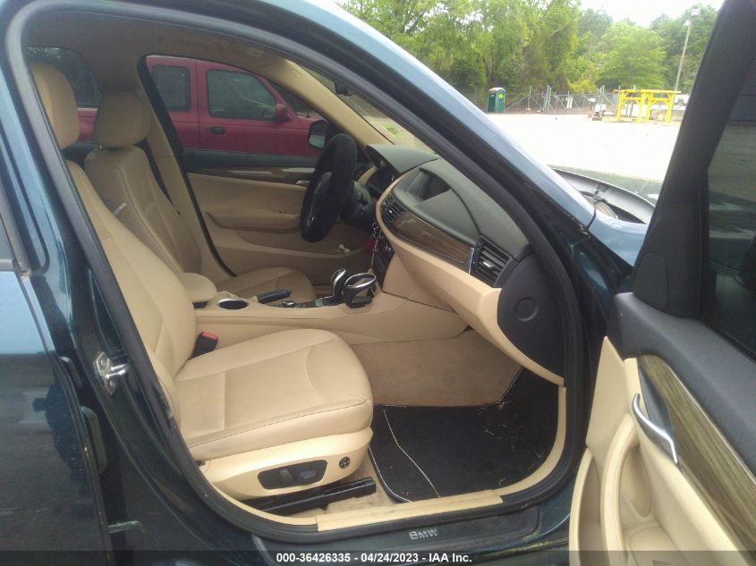 2015 BMW X1 SDRIVE28I - WBAVM1C54FV315304