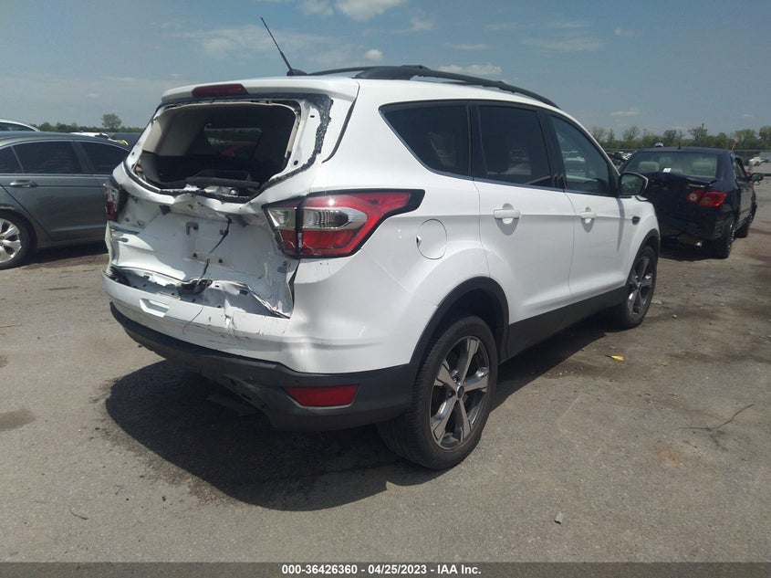VIN 1FMCU0GD1HUC59879 2017 FORD ESCAPE SE