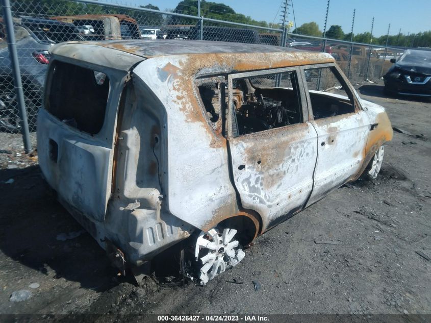 2013 KIA SOUL + - KNDJT2A69D7572675