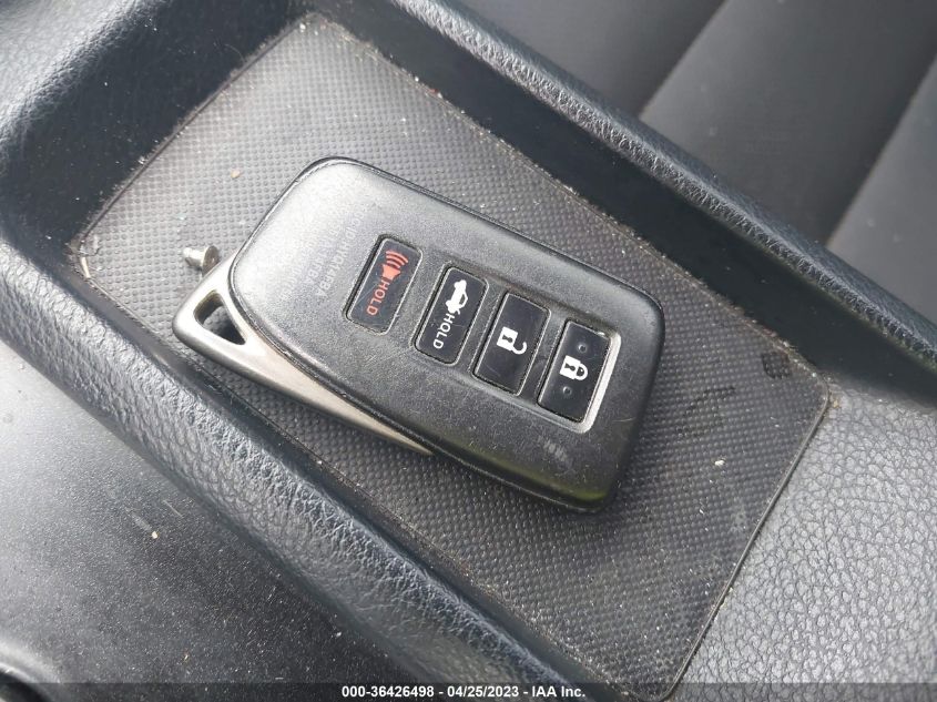 2016 LEXUS IS 200T JTHBA1D22G5014484